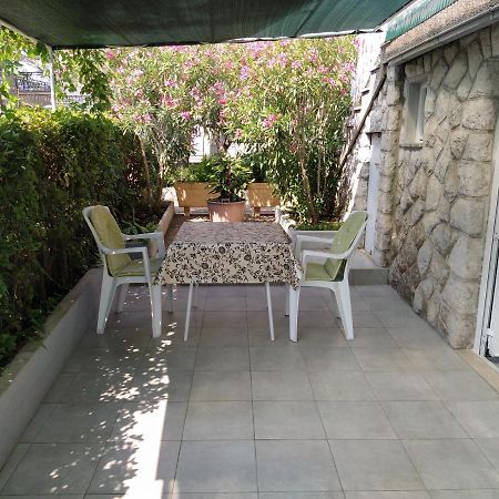 Apartments Dario Krk Town Kültér fotó