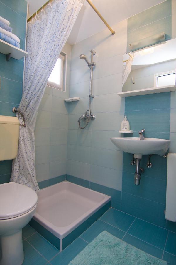 Apartments Dario Krk Town Kültér fotó