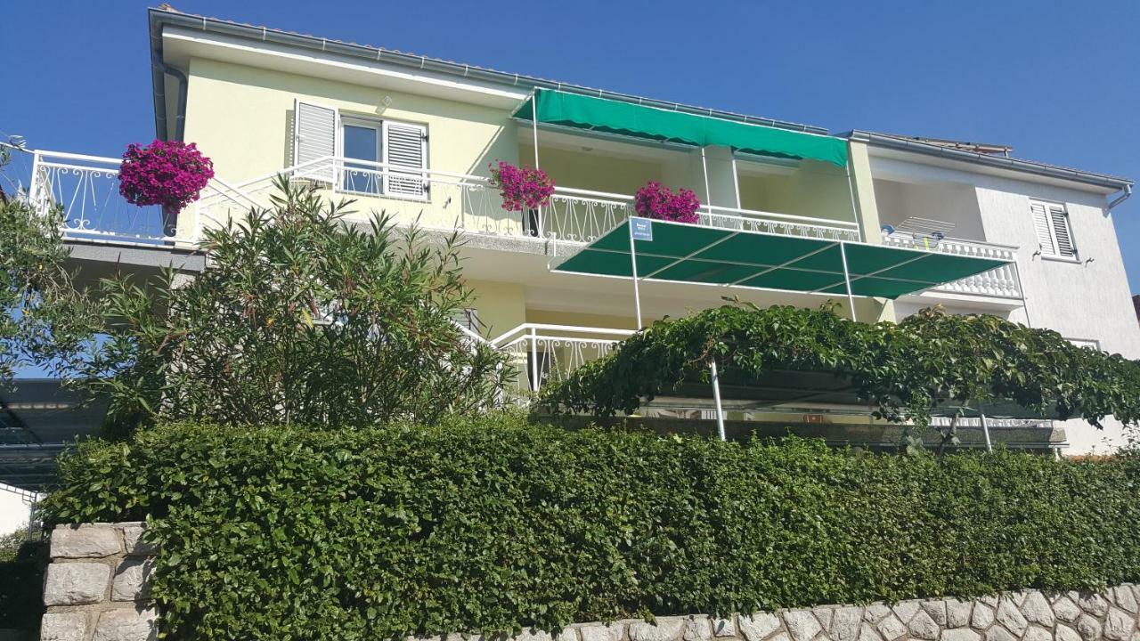 Apartments Dario Krk Town Kültér fotó